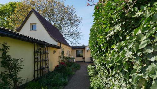 Fewo Mölschow auf Usedom mit einem Garten und W-Lan - Foto 2, Garden, Garden view