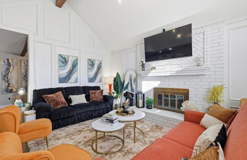 3-BD 2-BA Frisco Getaway - Backyard Patio BBQ - Foto 1