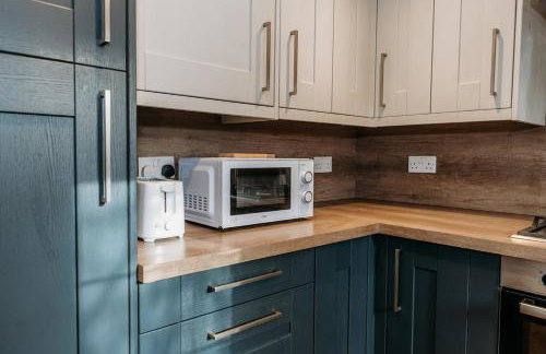 Heron's Perch- A pond-side retreat with cinema room - Photo 62