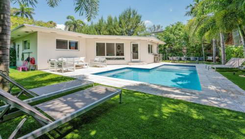 Secluded Villa with 3 bedrooms and Heated Pool - Foto 4