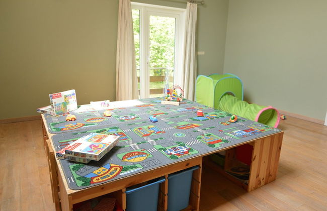 Grand Villa With Bubble Bath - Photo 24