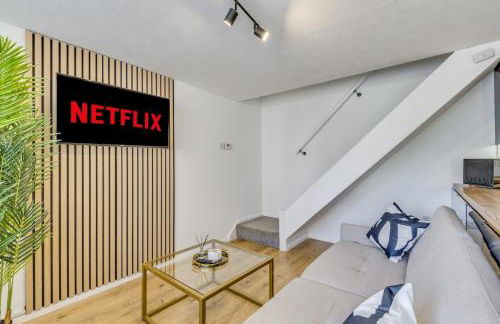 Cozy Riverside Cottage in Hertford Town with Parking - Foto 28