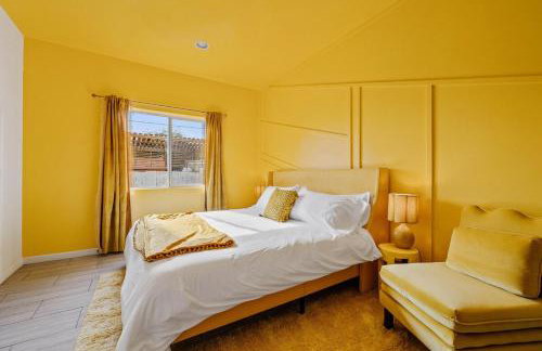 Spacious home w private pool & game room - Foto 35