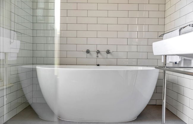 Grandview Accommodation - The Elm Tree Apartments - Photo 49