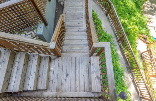 Redwood Cabin with Hot Tub Canyon View and Dogs OK - Foto 32