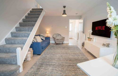 Modern 2BR Home, Central Location & Hi Speed Wi-Fi - Foto 4