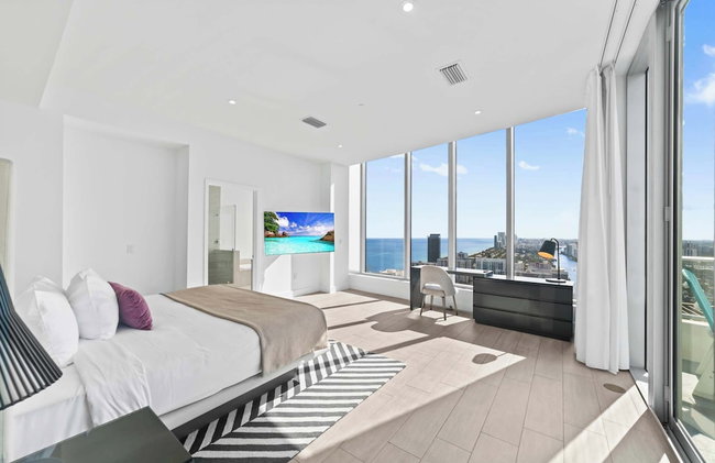 2BR Ocean Penthouse - Private Terrace & Hot Tub - Foto 5