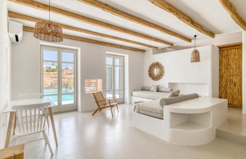 Lil Paros Luxury suites - Photo 31