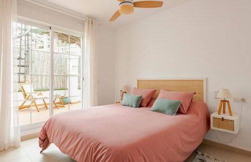 Casa Lidia, bonito y cómodo ático con rooftop privado, impresionantes vistas mar, montaña y jacuzzi - Foto 2