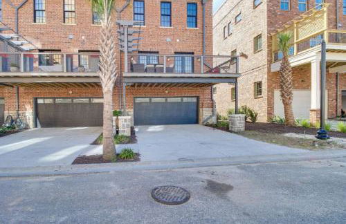 Luxurious Savannah Townhome with River views - Foto 29