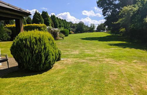 Laurel - pet-friendly cottage with indoor pool, hot tub & panoramic Snowdonia views - Foto 16