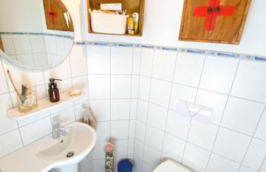 Peaceful House near Lakes - RON - Photo 13