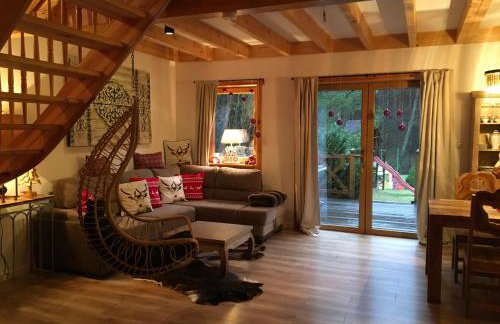 Deluxe Holiday Zdrojowa -Willa typu Alpejskiego w Borach Tucholskich-Całoroczna Balia z jacuzzi-Prywatny las i strumyk -Duża Wiata grillowa - Foto 42