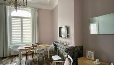 GRAND APPARTEMENT DE STYLE HAUSSMANNIEN - Foto 4