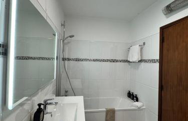 Casa Julio-Rooftop Terrace & Pool 5 Min to Beach - Foto 15