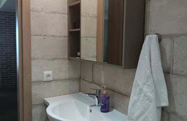 Thalantheia House - Photo 20