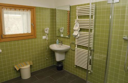 Apartment App- A - Cjase Fravins by Interhome - Foto 31