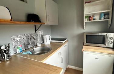 Bright double studio with large patio space - Foto 4