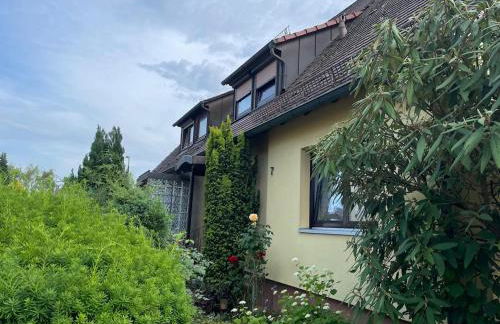 Charming, bright family home with conservatory - Foto 33