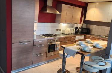 Stylish 1-Bedroom Haven in Central London - Photo 1