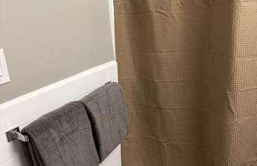 Warm and Welcoming - Photo 17