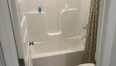 Spacious Modern Retreat Near Downtown - Foto 5