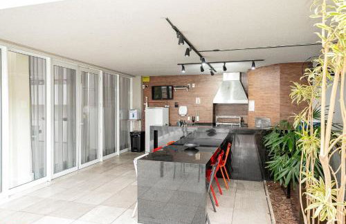 Studio Campo Belo com Rooftpo Piscina e Metrô - Foto 13