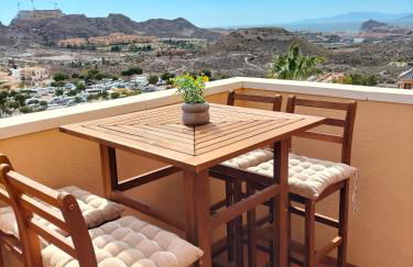 Luminoso cálido APT con vistas - Foto 13