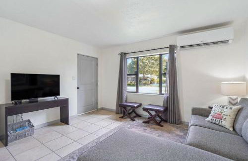 6 Mi to Downtown Orlando Quiet Home with Sunroom - Foto 4