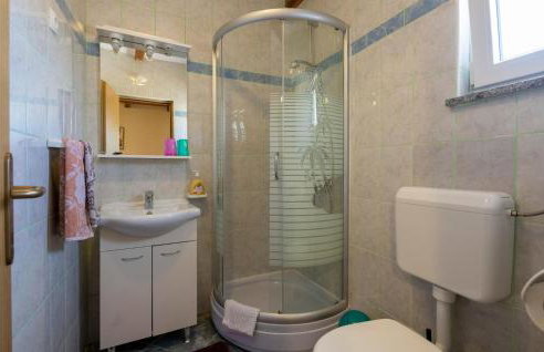 Three-Bedroom Holiday Home 0 In Zminj - Photo 33