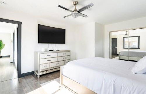 The Black and White House - Foto 42