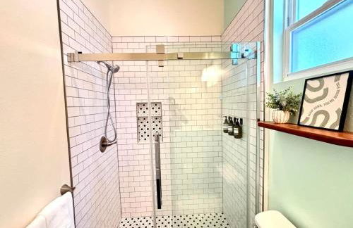 The Harmony Suite Near UF Shands & Downtown - Photo 52