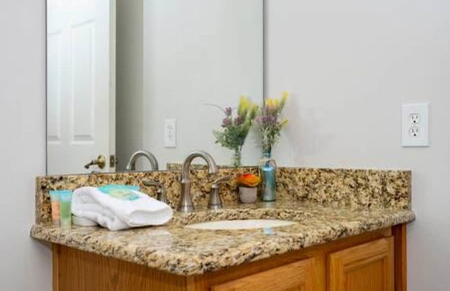 Cozy 3 BR w Private Pool - Foto 22