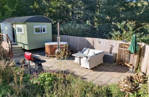 Luxury Coastal Shepherds Hut with hot tub, dining dome & a 5 Minute Walk to Pubs and Village - Foto 15