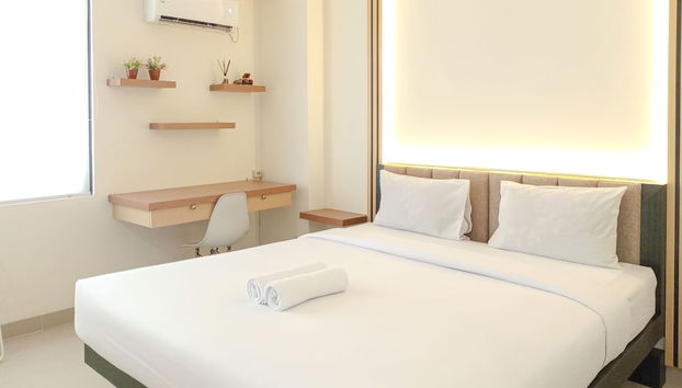 Cozy Stay Studio Room At Altuz Seturan Yogyakarta Apartment - Foto 2, Habitación
