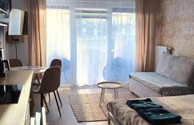 Studio by the River with Terrace, Basen, Sauna, Jacuzzi, Fitness - Foto 3