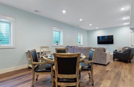 Lux Beach Home Lake Views Firepit - Foto 44