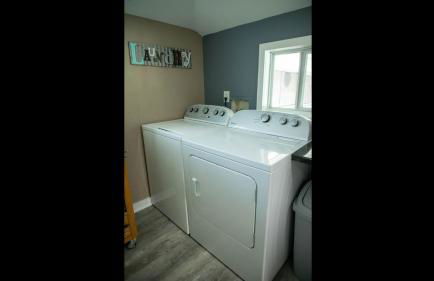 Family Home with Private Pool Yard Only 24 Mi to Disney - Foto 18