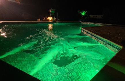 Piscina Climatizada em condomínio - Atibaia SP - Foto 33