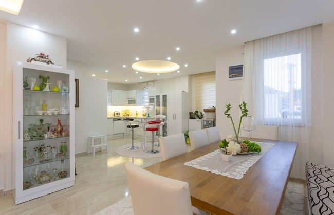 Villa Mina Large Private Pool A C Wifi Car Not Required Eco-friendly - 2834 - Photo 21