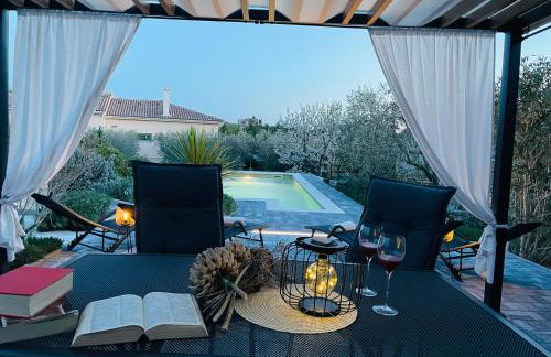 Holiday House Tesser with Pool - Foto 5