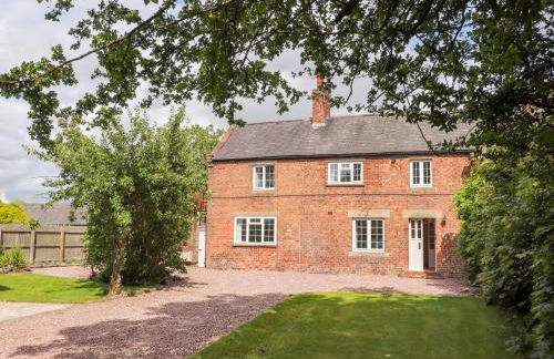 Well House Farm Flat 2 - Photo 4