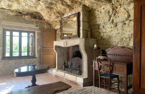 The Cygnet at the 'Songbird Sanctuary' - Foto 1