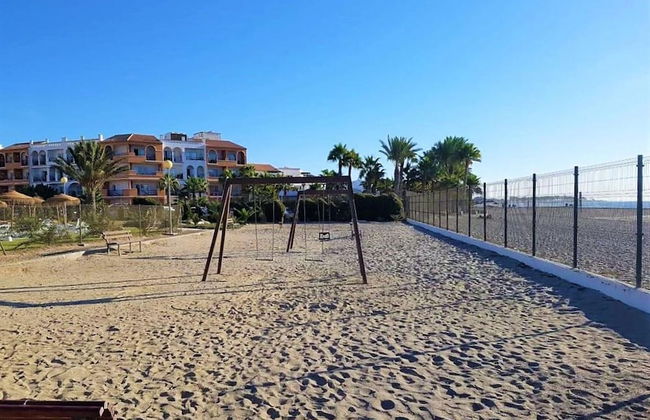 Apartment in Spain With Beach Access - Photo 30