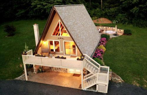 Fantastic A-Frame Cabin for a Couples' Getaway near Robesonia, Pennsylvania - Foto 1