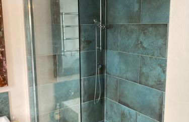 Great country-style house with a courtyard - Photo 24