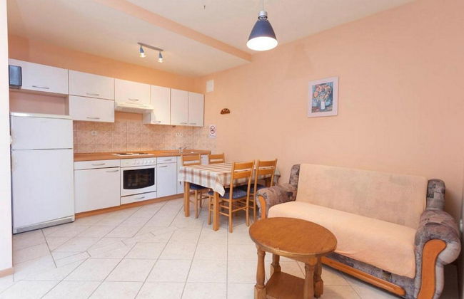 Summerheaven Apartments - Photo 11