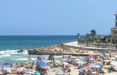 BEAUTIFUL RENOVATED 1 BEDROOM APARTMENT WITH ACCESS TO 4 POOLs - Foto 15