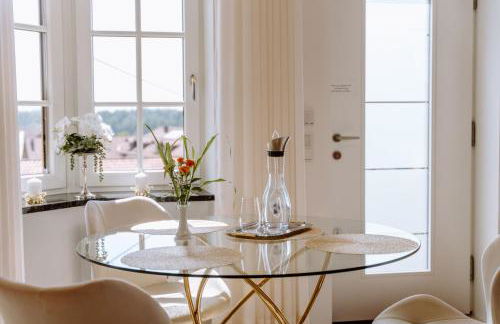 Ferienwohnung König Ludwig - Modernes Design-Apartment für Paare und Genießer am Starnberger See by LIVARIA - Foto 29