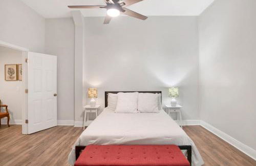 Stars on State in the Heart of Downtown Historic District - Foto 15